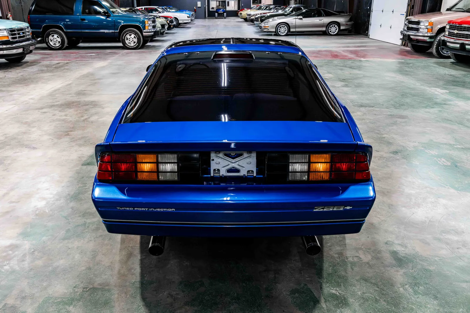1986-Chevrolet-Camaro-Bright Blue Metallic-149653--36.jpg